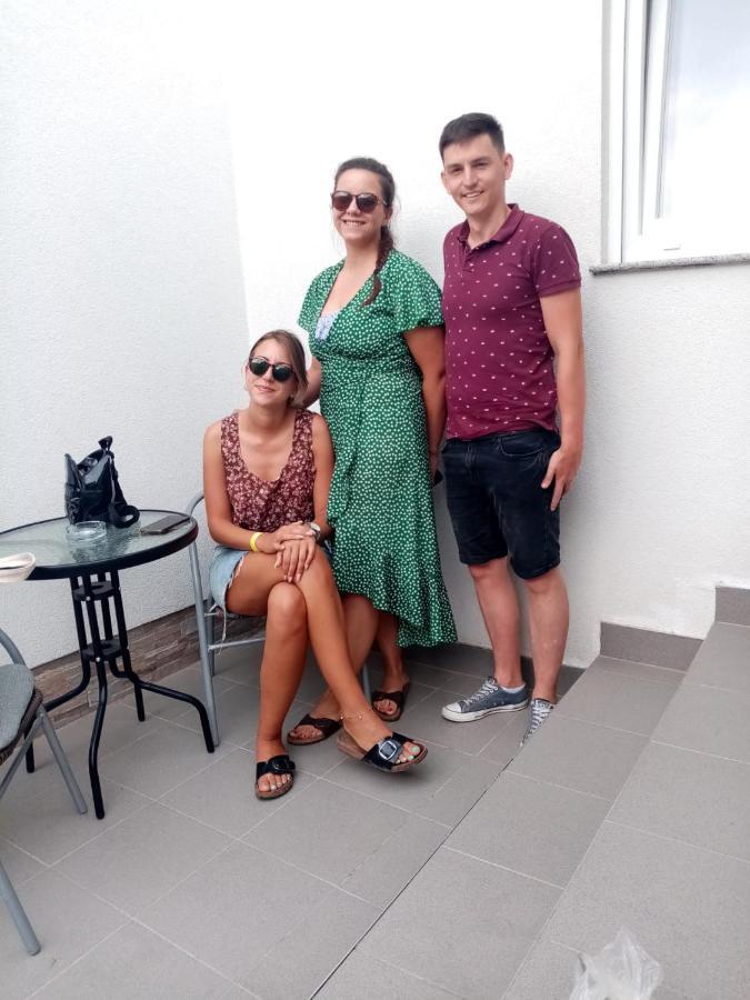 Apartmani Alma Pula Ngoại thất bức ảnh
