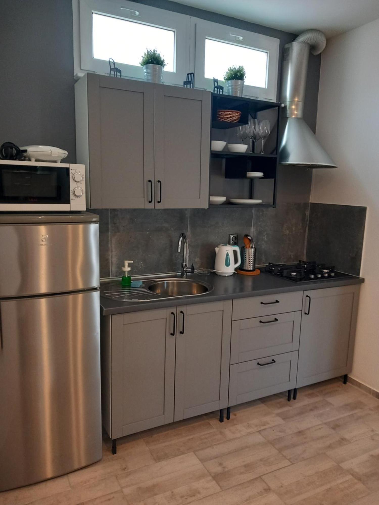 Apartmani Alma Pula Ngoại thất bức ảnh