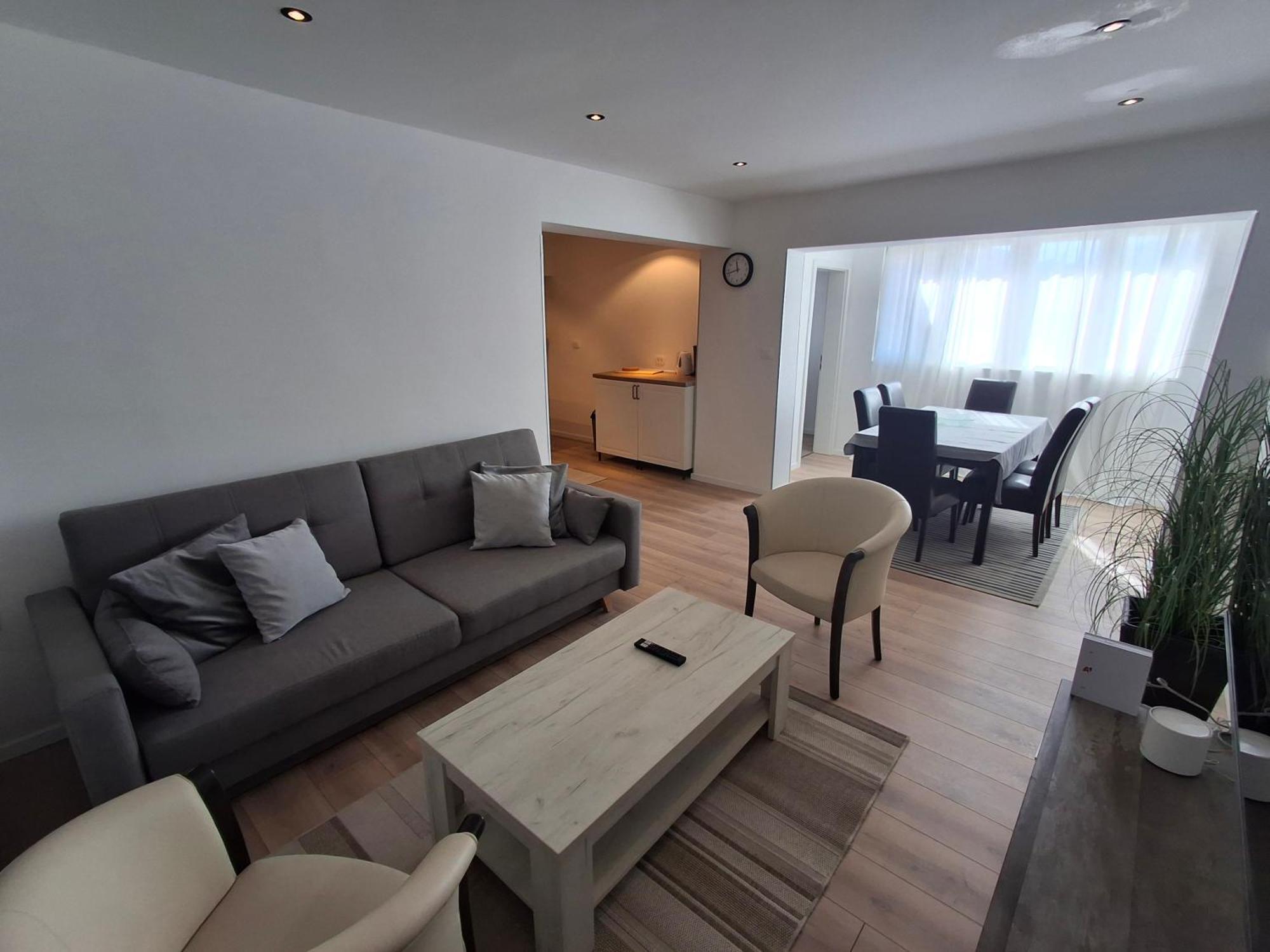 Apartmani Alma Pula Ngoại thất bức ảnh