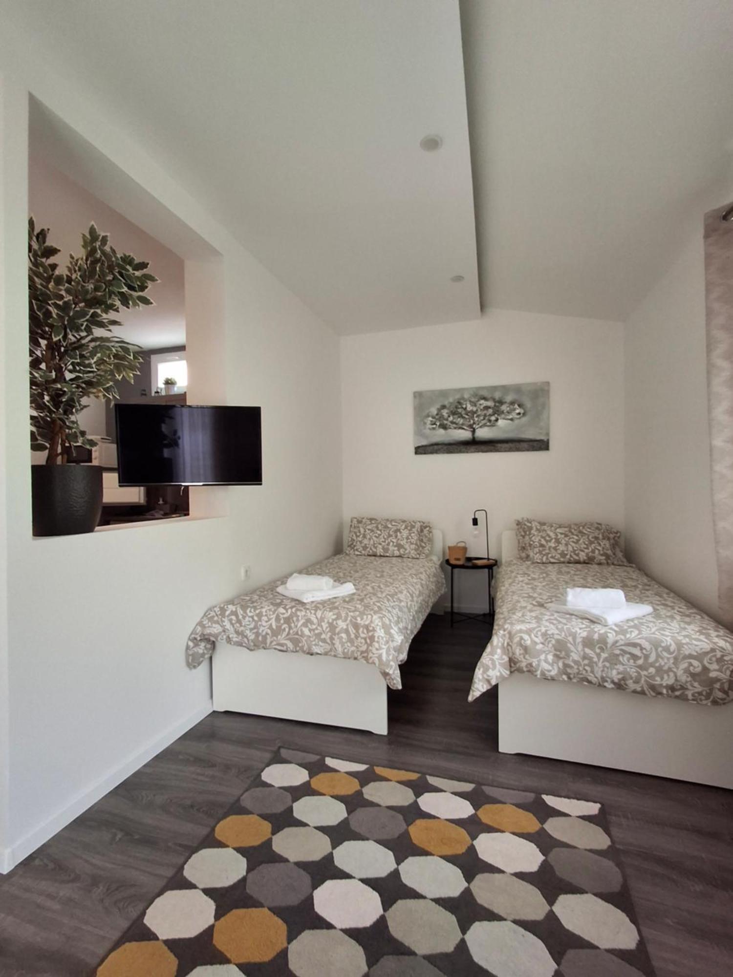 Apartmani Alma Pula Ngoại thất bức ảnh