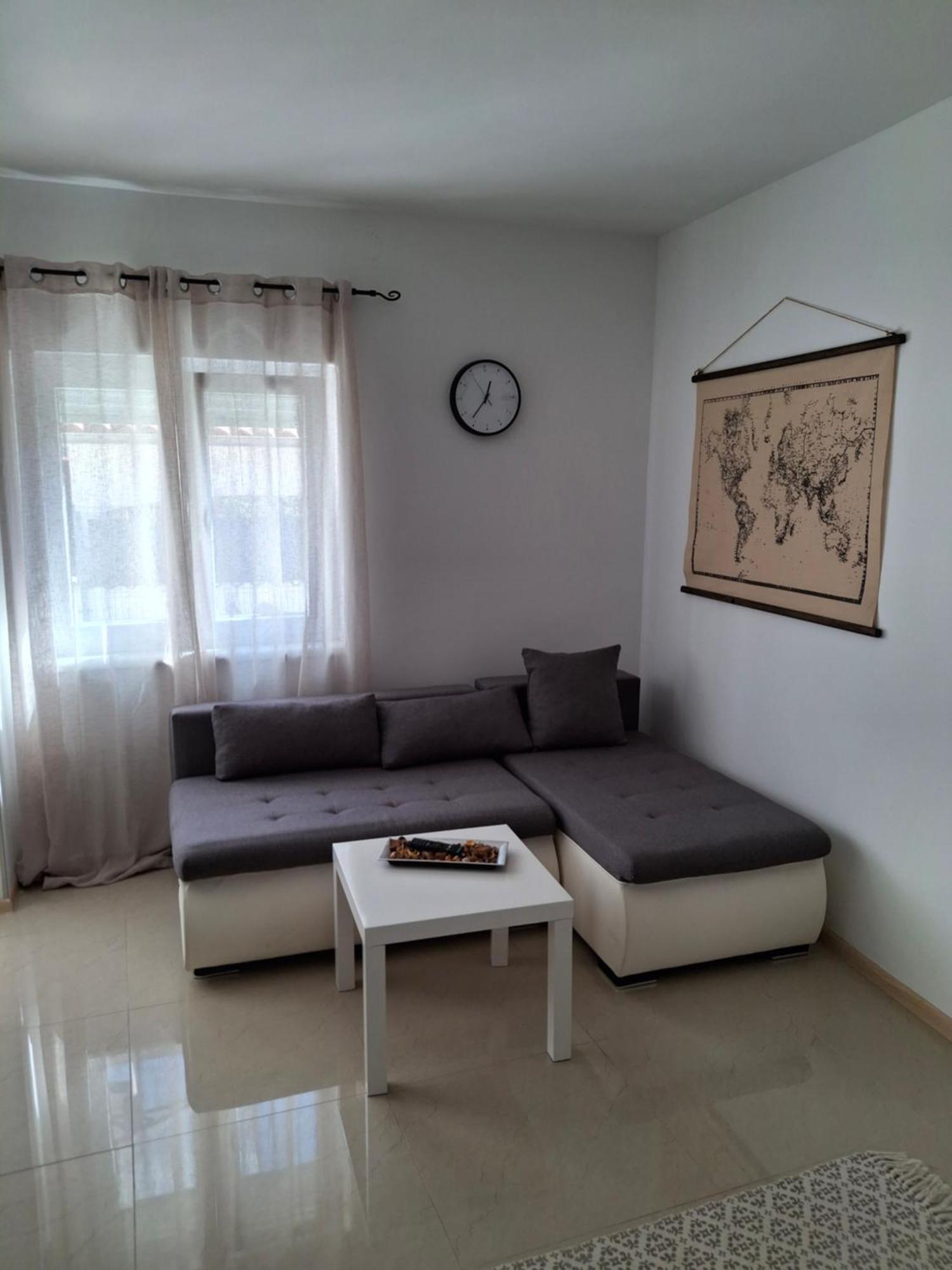 Apartmani Alma Pula Ngoại thất bức ảnh